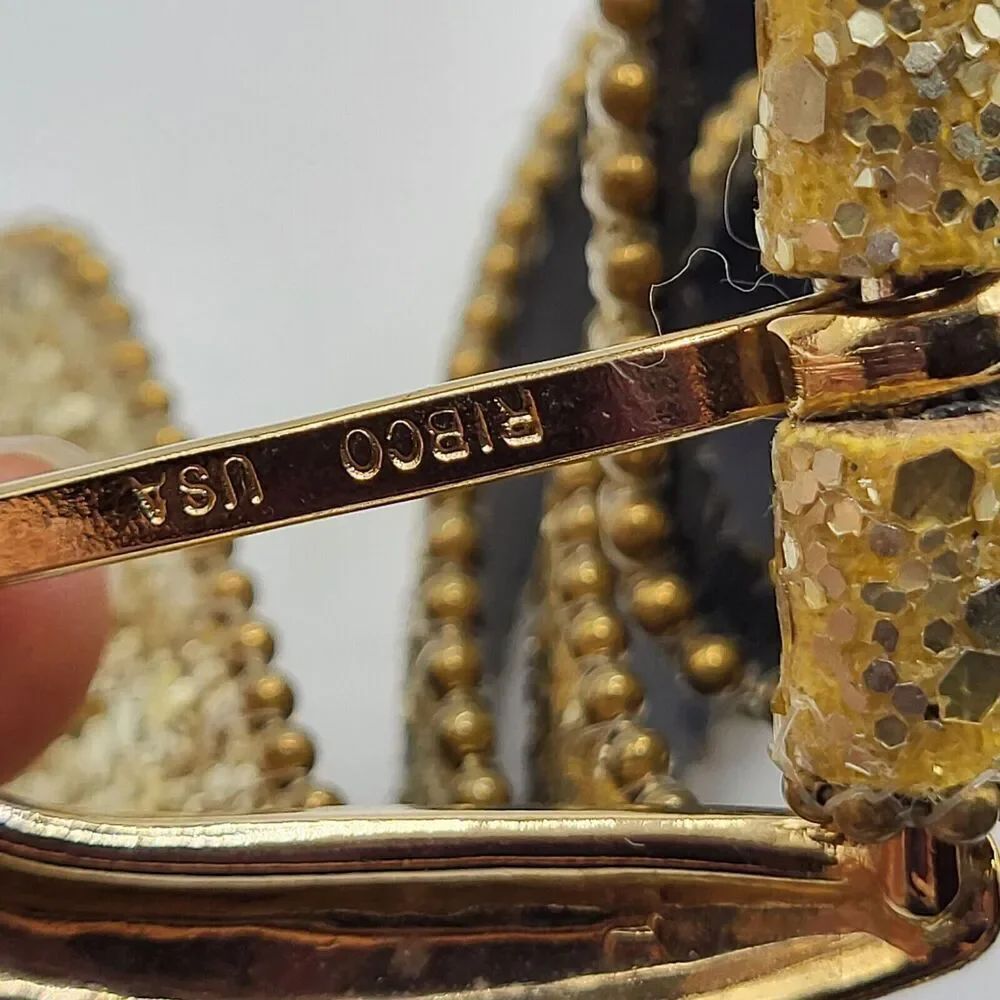 Glittery Gold "Elite" Belt Fresno California 33"- 36" - Picture 3 of 3